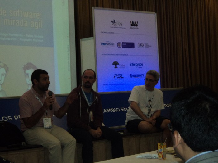 En la presentación del libro Diego Fontdevila y Juan Gabardini